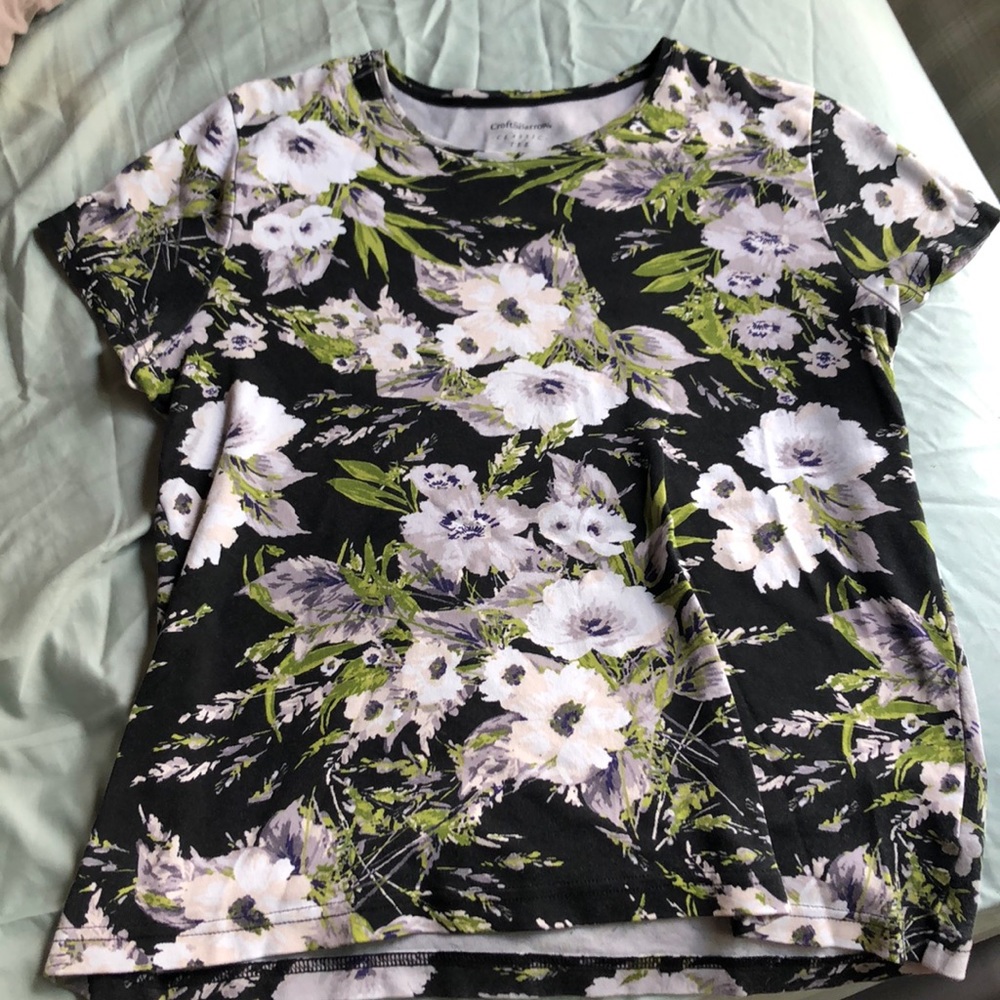 Croft and barrow tee shirt